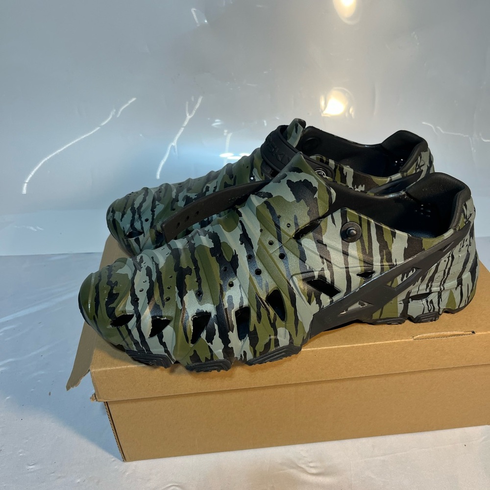 Camouflage Slip-On Shoes